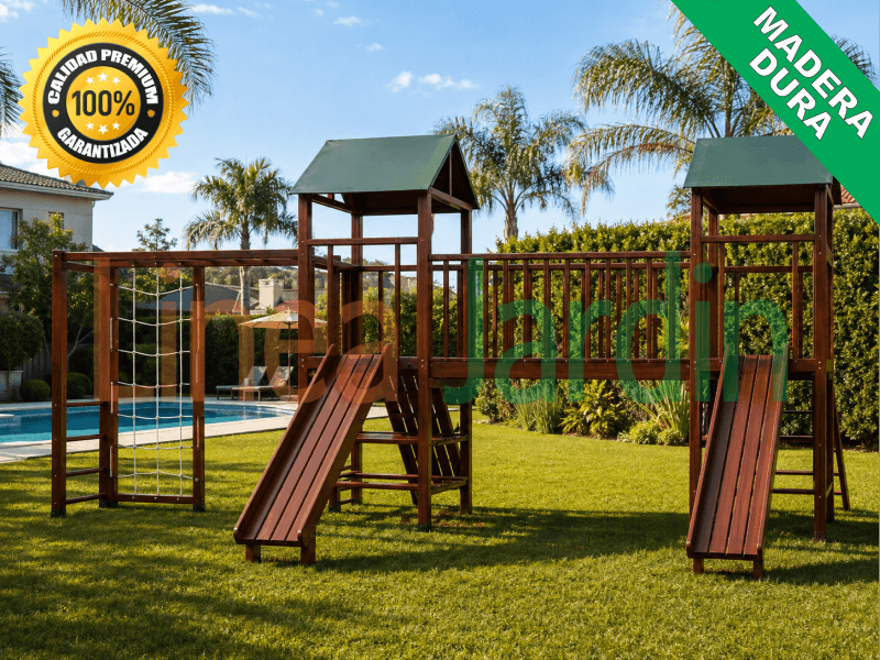 Juegos de Plaza. Mangrullos Infantiles de Madera con Tobogan y Hamacas