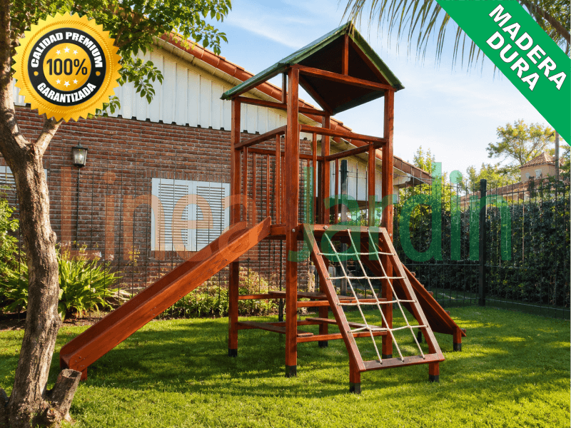 Juegos de Plaza. Mangrullos Infantiles de Madera con Tobogan y Hamacas