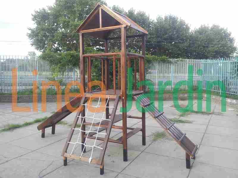 Juegos de Plaza, Mangrullo con Tobogan