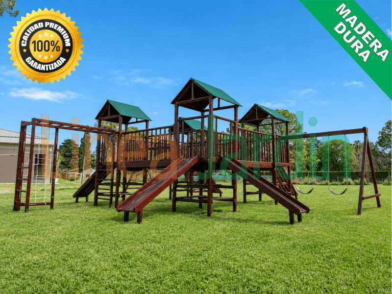 Juegos de Plaza. Mangrullos Infantiles de Madera con Tobogan y Hamacas